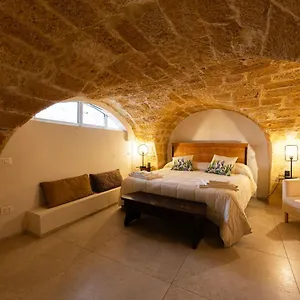  Apartment Ficupalas